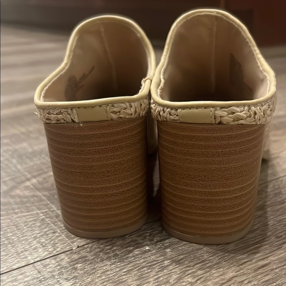 LC Lauren Conrad Tan Woven Mules - Picture 4 of 4